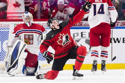 Canada advances to gold-medal game with 7-2 rout of Czechs at world juniors - The Globe and Mail