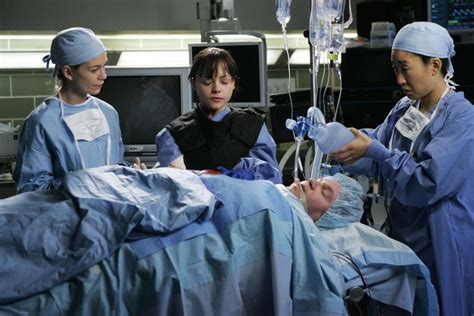 37 Behind The Scenes Facts You Probably Didn’t Know About "Grey’s Anatomy"