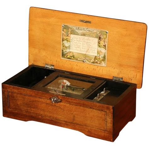 Music Box, Made in Switzerland, Late 19th Century | Spieluhr, Antike spieluhr, Vintage cartoons