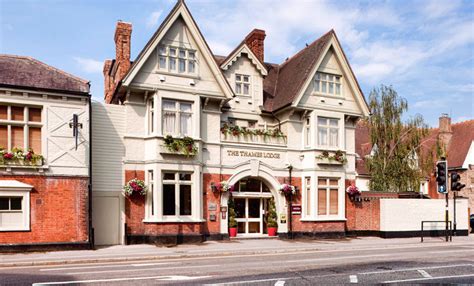 Premier Inn Staines-upon-Thames Images & Videos- Staines, England Hotels: Travel Weekly