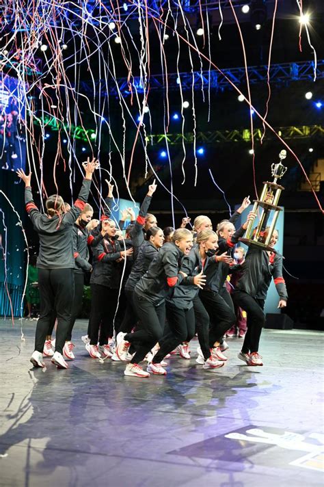 PHOTOS: Ohio State University Dance Team at 2022 National Championship ...