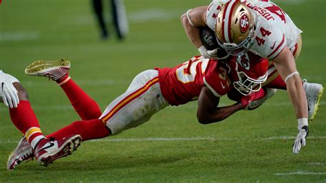 Chiefs: Charvarius Ward celebrates Super Bowl win