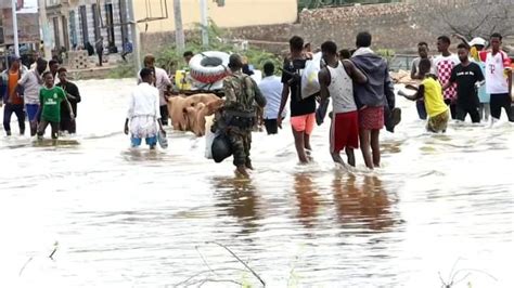 Submerged Beledweyne: Devastating floods force the city hospital to ...