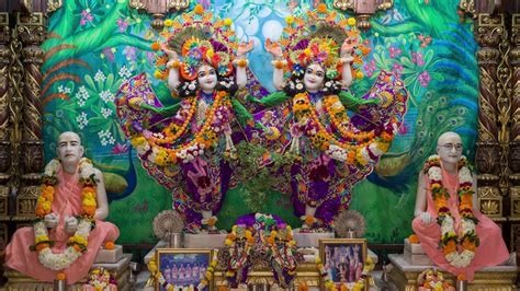 Krishna Balaram Mandir during the lockdown - YouTube