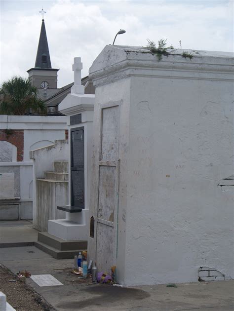 Marie Laveau House St Ann - ARVUZE