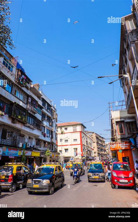 Colaba Causeway, Mumbai, India Stock Photo - Alamy