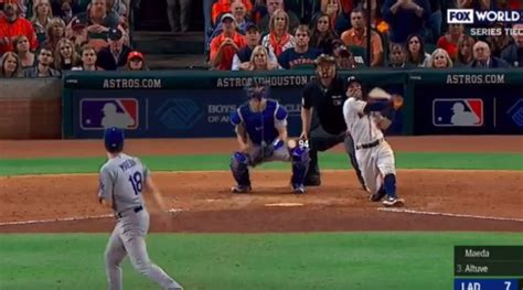 Jose Altuve: Astros second basemen hits game-tying homer (video) - Sports Illustrated