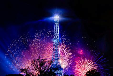 Fêtes françaises et parisiennes Paris - Office de tourisme de Paris ...