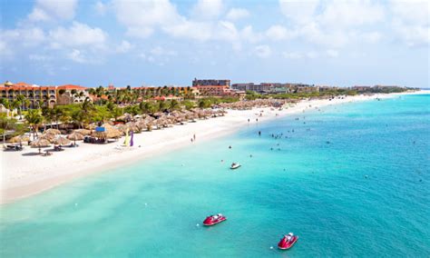 Aerial-View-of-Eagle-Beach-Aruba