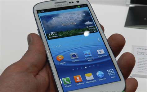 Samsung Galaxy S III (no-contract): $260 shipped (Reg. $400) - 9to5Google