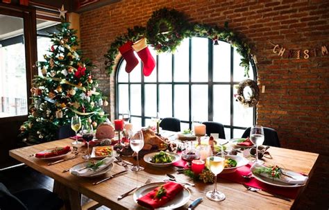 Premium Photo | Christmas family dinner table concept