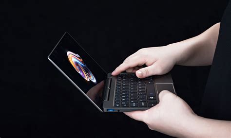 GPD P2 Max Is No Bigger Than An iPad mini 4, Staking Claim As The “World’s Smallest Ultrabook”