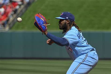 Starting Lineups, Pitchers for Blue Jays vs. Royals Game Monday - Fastball