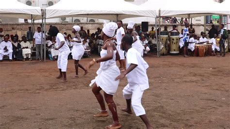 GHANA AND TRADITIONAL DANCES