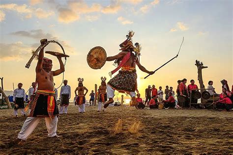 Tari Caci Khas NTT, Bela Diri dalam Tarian Budaya - IndonesiaJuara