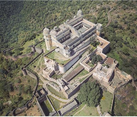 Kumbhalgarh Fort | Kumbhalgarh, India : r/castles