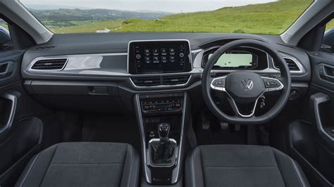 Volkswagen T-Roc Interior Layout & Technology | Top Gear