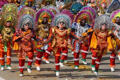 Chhau Dance : A folk dance of Purulia in West Bengal - The Cultural ...