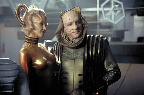 Movie Memorabilia Emporium: Star Trek: Insurrection High Res Photos