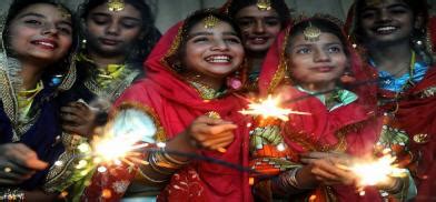 Indian diaspora celebrates Divali Nagar festival in Trinidad and Tobago ...