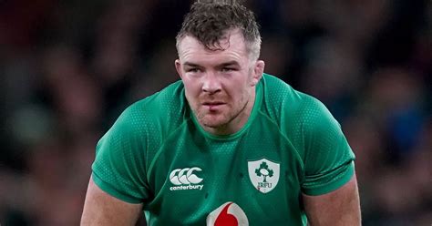 Ireland rugby: Peter O'Mahony has a new Munster rugby contract - Buzz.ie