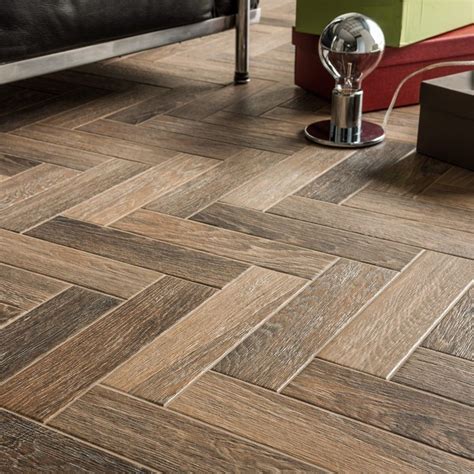 #Parket_old#parquet#пол #паркет#интерьер#floor #herringbone | Wood effect floor tiles, Brown ...