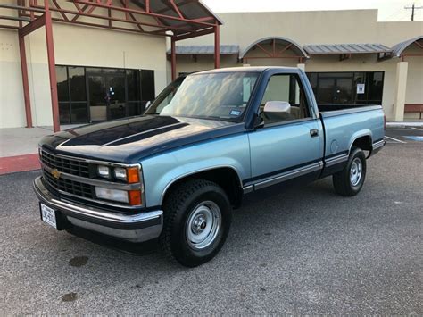 1989 Chevrolet C1500 Silverado Regular Cab Short Bed Two Tone V8 ...