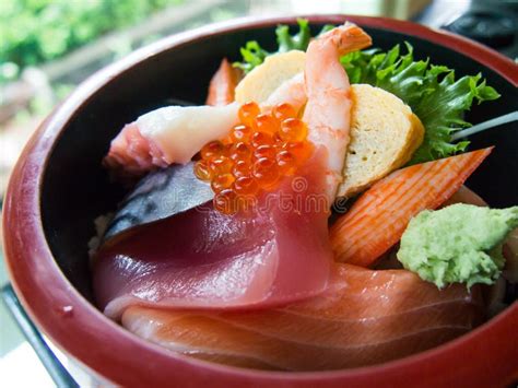 Chirashi sushi stock photo. Image of lunch, meal, restaurant - 32923096