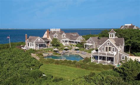 A Seaside Nantucket Compound Moonlights as the Perfect Summer Getaway - Mansion Global