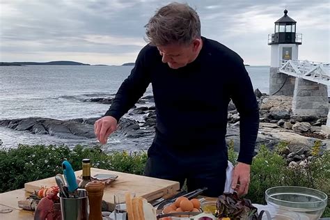 Gordon Ramsay Makes The Perfect Lobster BLT In Maine