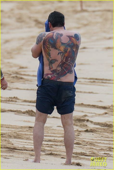 Ben Affleck's Massive Back Tattoo Is Actually Real, Puts Ink on Full ...