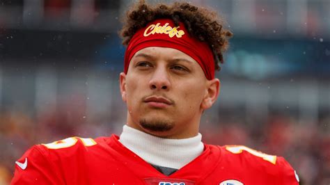 Patrick Mahomes on players' video: Why not use my platform?