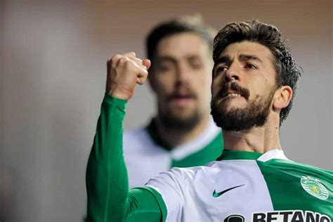 Paulinho brace fires Sporting into Taça da Liga final after 2-1 win ...