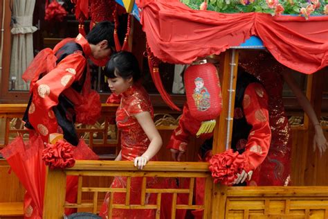 Chinese Wedding Ceremony Customs