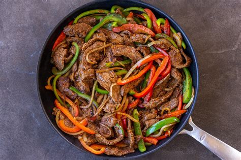 The Best Steak Fajitas Recipe - Momsdish