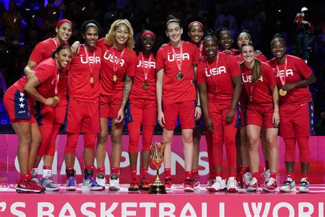 US women win fourth straight gold at World Cup, top China | AP News