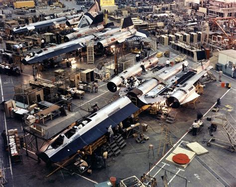 SR-71 Blackbird Factory - Silodrome