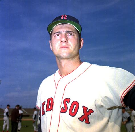 Boston's top 10 athletes, No. 7: No. 8 Carl Yastrzemski