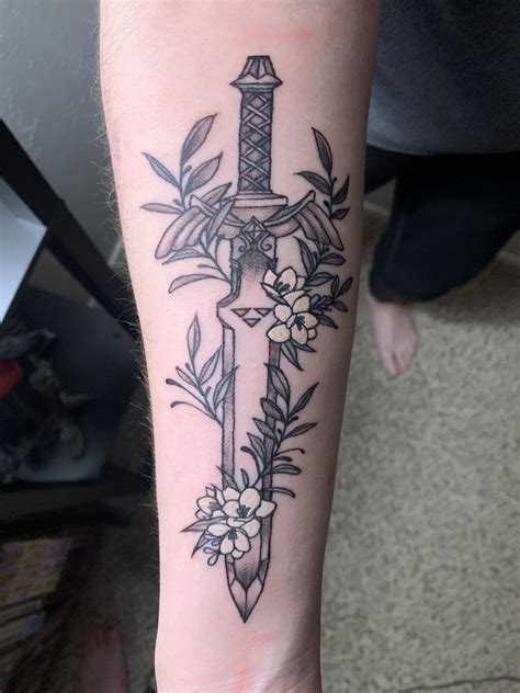 Discover more than 64 zelda master sword tattoo latest - in.cdgdbentre