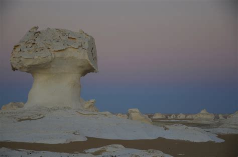 White Desert at Sunrise (4) | White Desert | Pictures | Egypt in Global-Geography