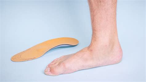 Shoe Inserts for Flat Feet: Types & How it Work