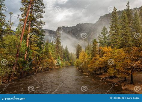 Spectacular Views of the Yosemite National Park in Autumn, Calif Stock ...