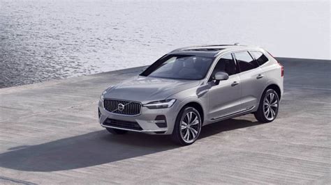 Facelifted 2021 Volvo XC60 mild-hybrid petrol launch in India at Rs 61. ...