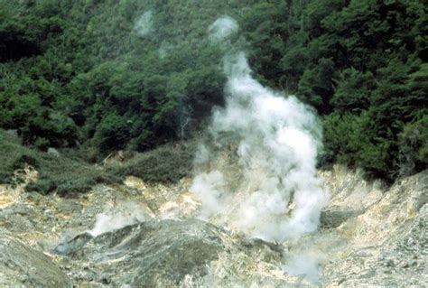 Sulphur Springs, Saint Lucia. Great mud bath, too! Volcano Photos ...