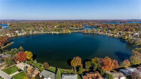 Homes for sale on Schoolhouse Lake Waterford MI