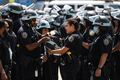 NYPD cops skip masks during disaster-prep drill