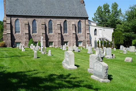 Olde Saint Andrew's Catholic Church Cemetery - Newtown, Pennsylvania — Local Cemeteries