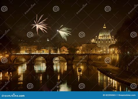 New Year`s Eve, Vatican City Stock Image - Image of popolo, dome: 82205065