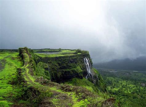 Ratangad Monsoon Trek - Findyouradventure.in