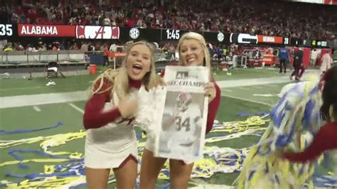 Alabama Crimson Tide cheerleaders celebrate on field after winning SEC Championship 2018 - YouTube